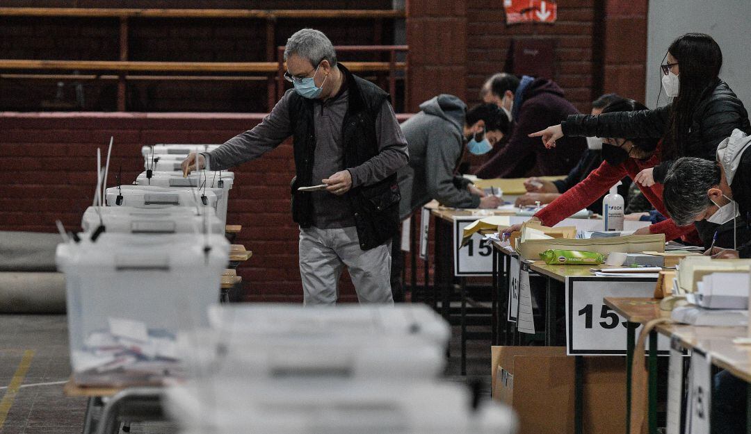 Voto obligatorio: Así es el proyecto que busca enfrentar el abstencionismo