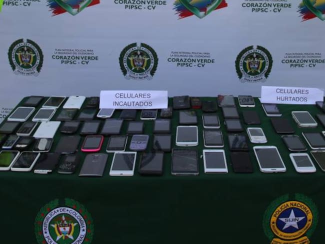 Foto archivo de celulares recuperados en Manizales 