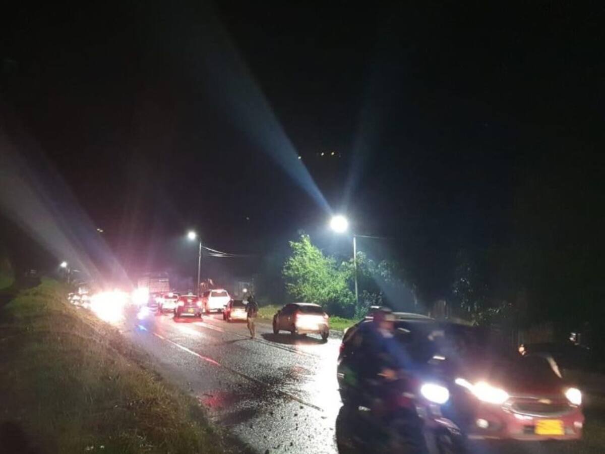 Habilitados los dos carriles en la zona del derrumbe en la vía Panamericana
