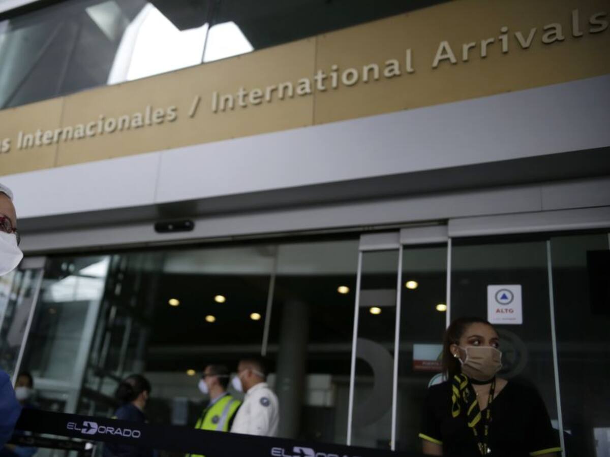 Más de 100 colombianos varados en Perú regresan hoy a Colombia