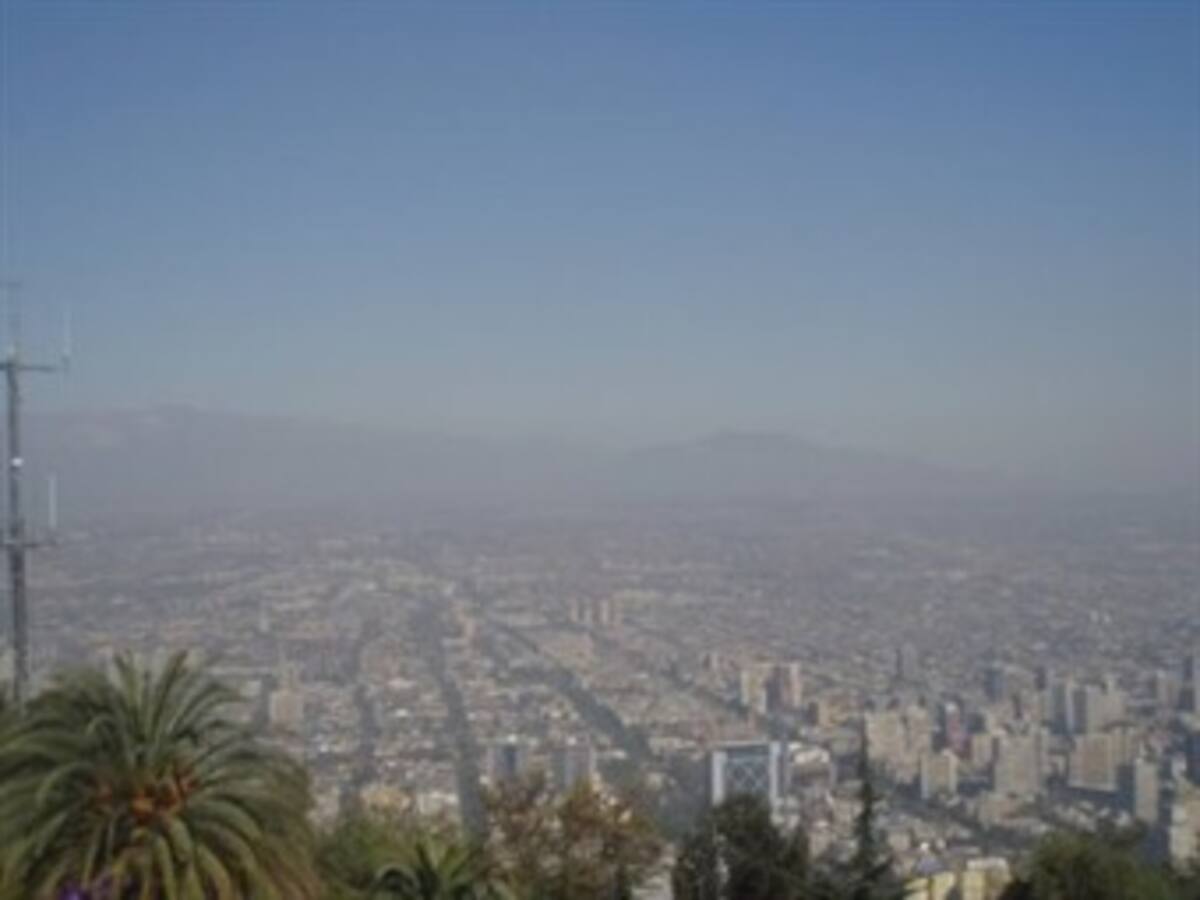 Una alerta ambiental deja a Santiago de Chile con 200.000 carros menos