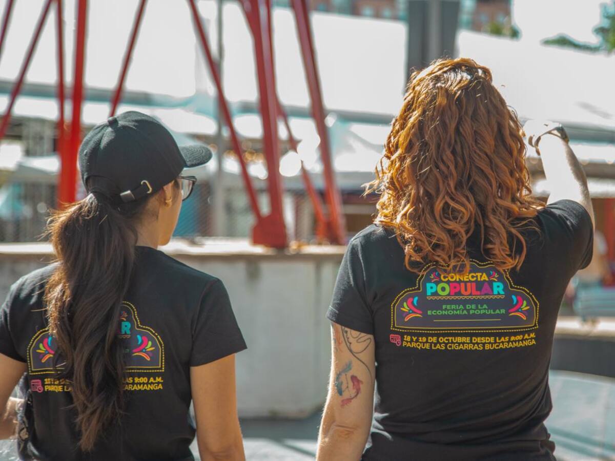 Más de 300 emprendedores participan en la feria de la economía popular en el parque de Las Cigarras