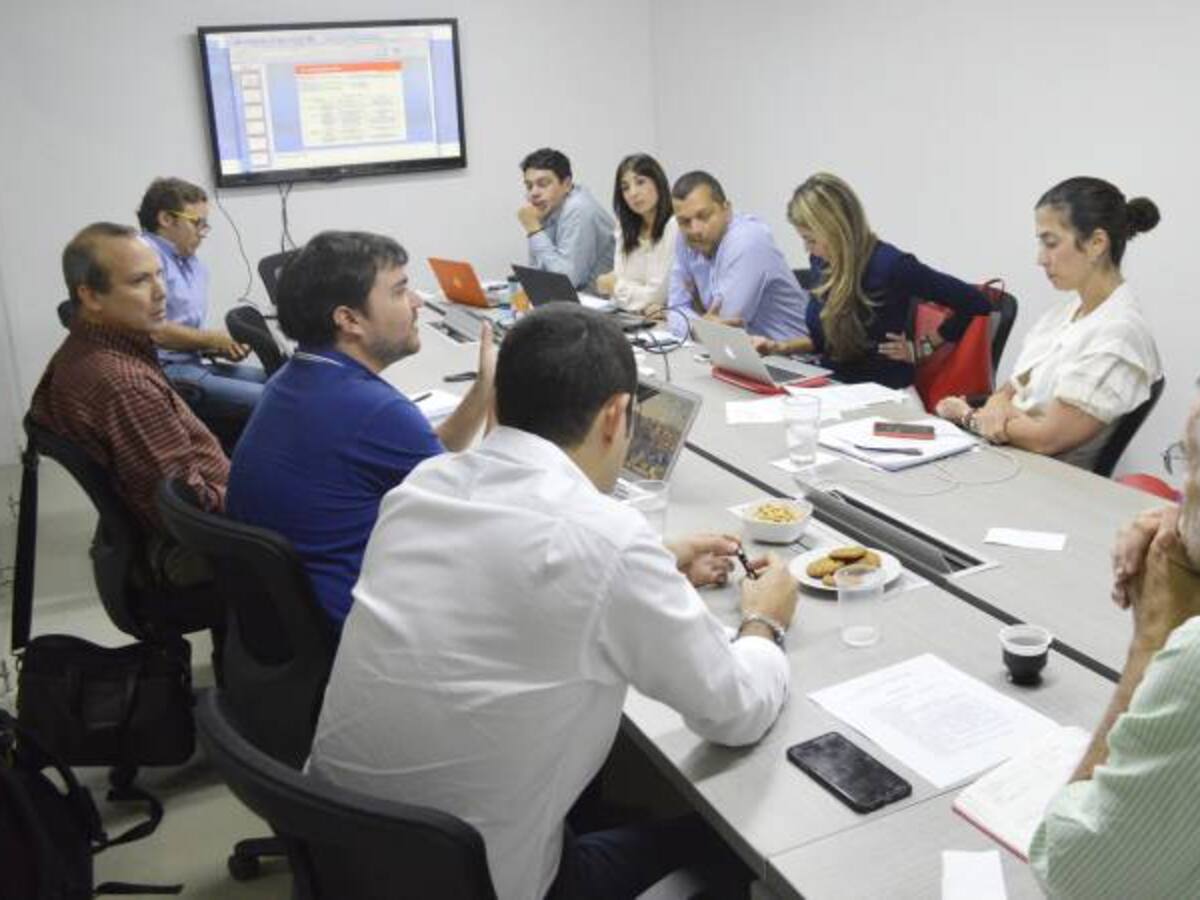 Gobernador celebra avances de las obras del CEEC
