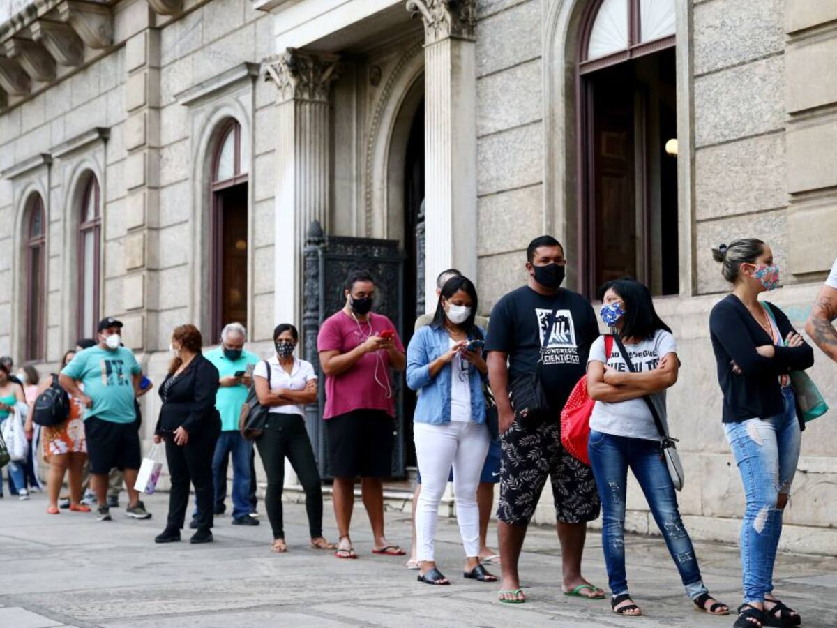 Brasil tiene un promedio de 1900 muertos diarios por COVID-19
