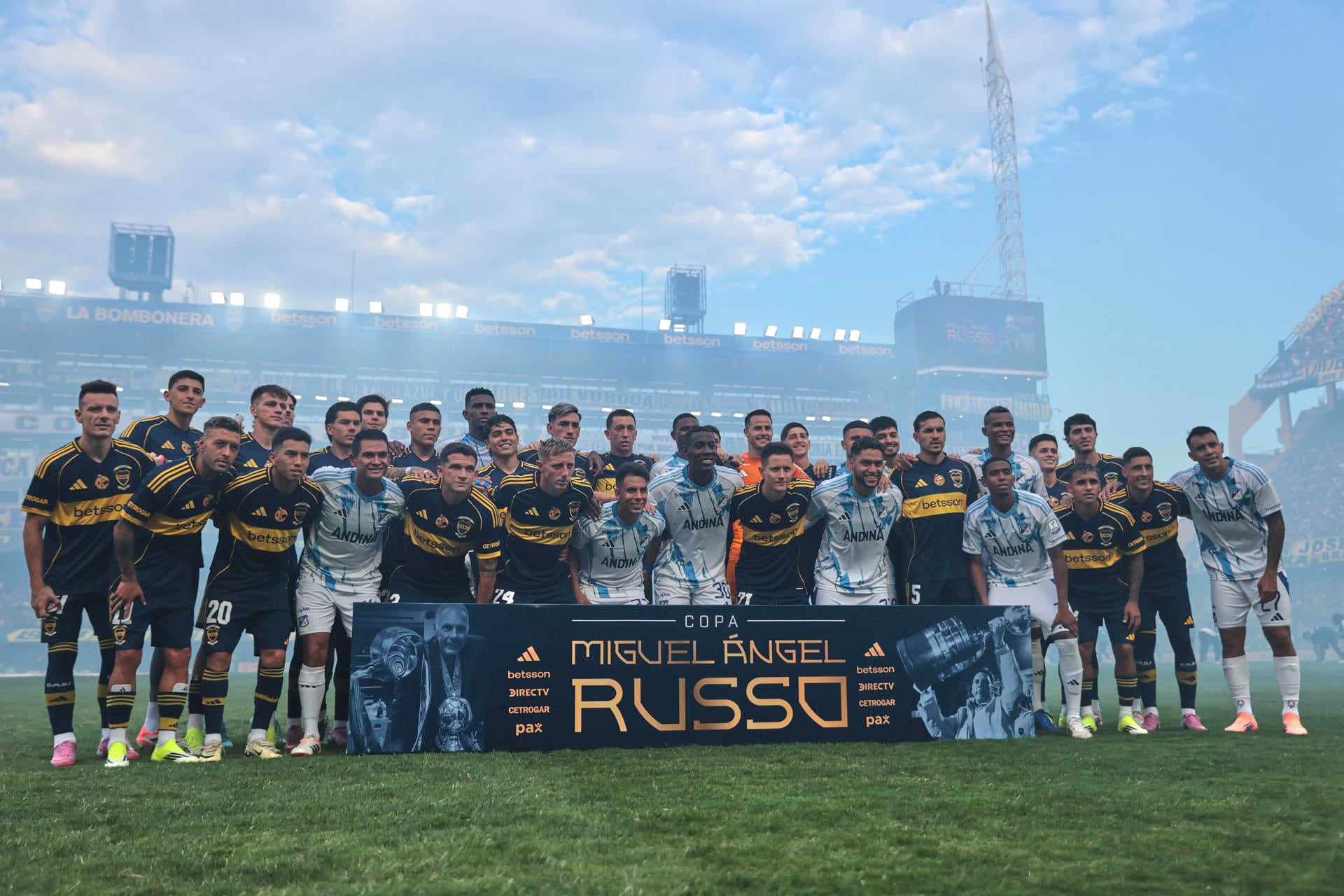 En el regreso de Falcao, Millonarios empató con Boca Juniors: reviva acá los mejores momentos. EFE/ Adán González