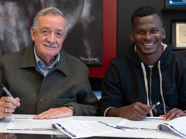 El presidente de Millonarios FC, Enrique Camacho y el delantero Darwin Quintero. FOTO: Millonarios FC/X