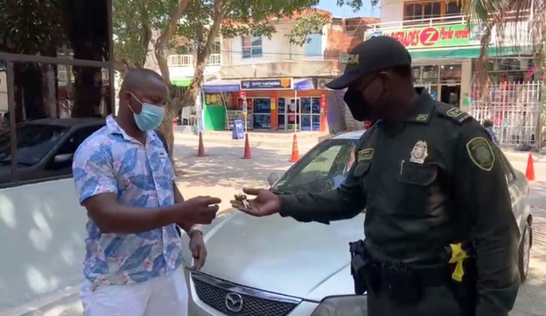 En plan candado, en el barrio San José de los Campanos 