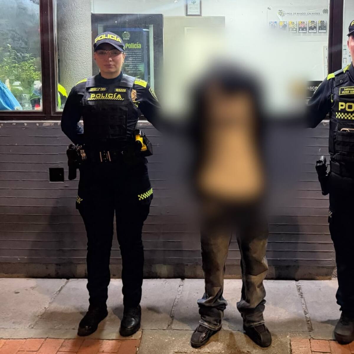 Aprehendieron a joven de 15 años en medio de un robo a una camioneta en el norte de Bogotá