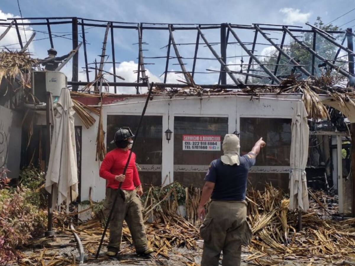Incendio en el barrio Crespo de Cartagena deja millonarias pérdidas