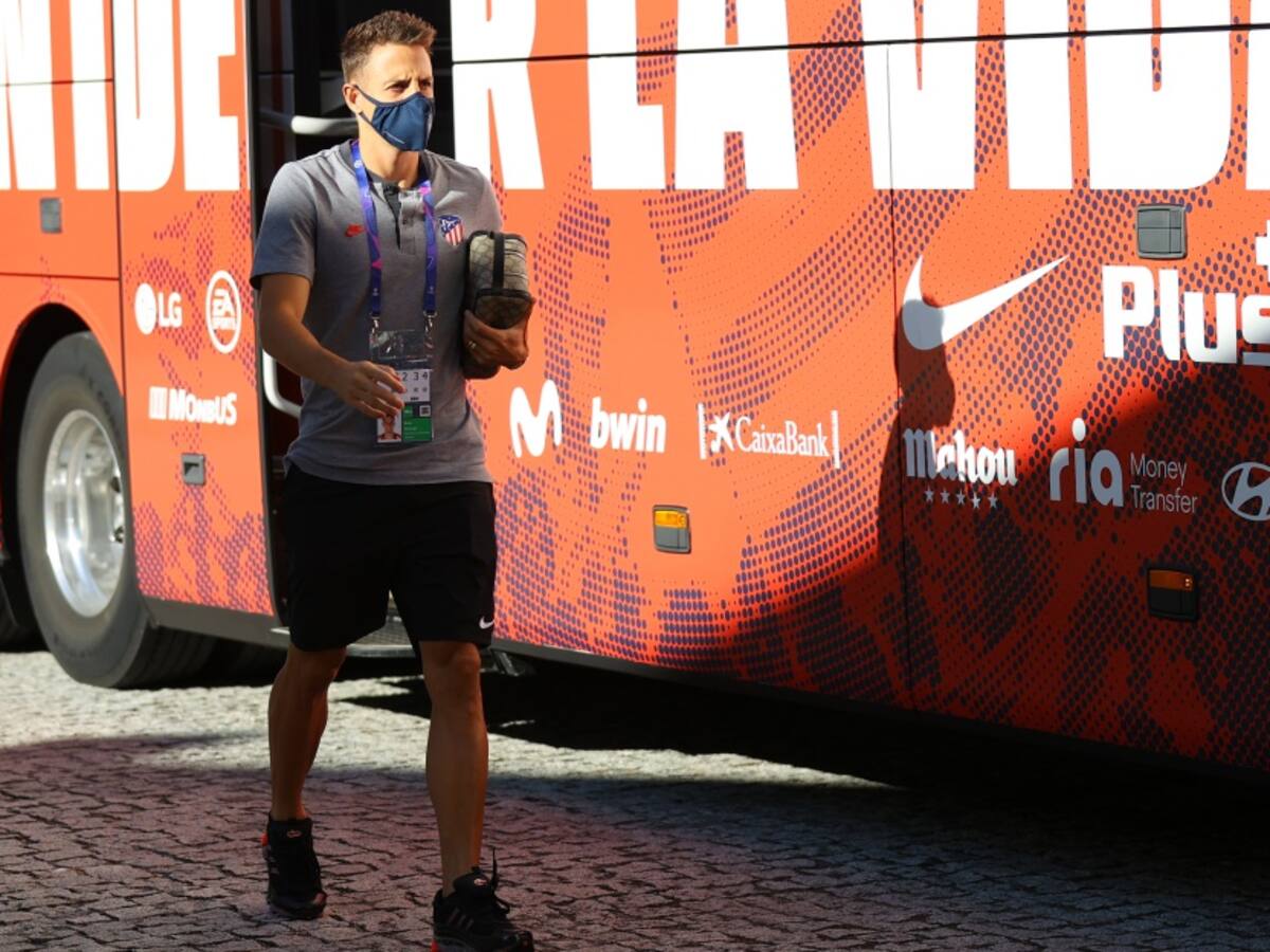 Santiago Arias, positivo por COVID-19