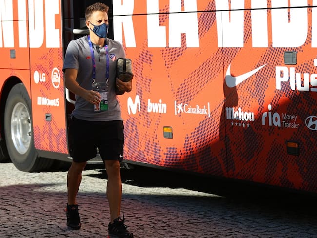 Santiago Arias, positivo por COVID-19