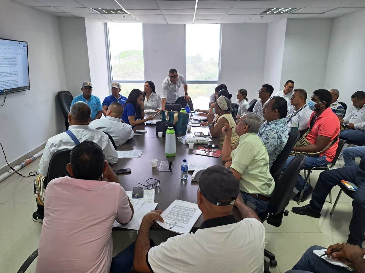 Inician mesas de negociación con sindicatos de la Gobernación de Bolívar