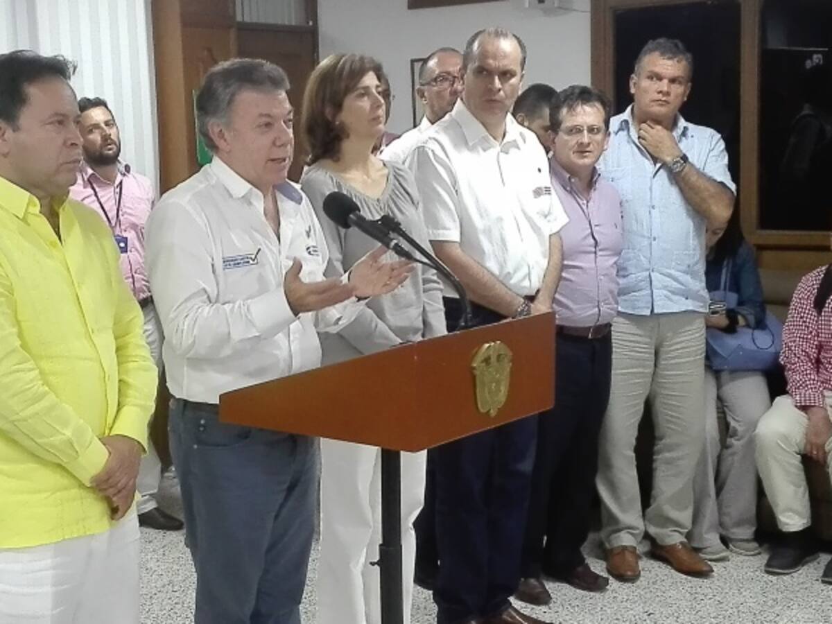 Santos anuncia que dialogará con Maduro para reapertura de la frontera