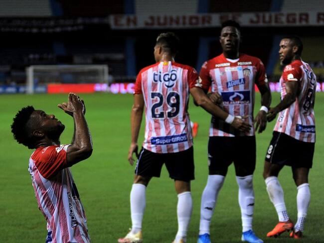 Jugador del Junior, aislado en Chile previo a partido de Copa Sudamericana