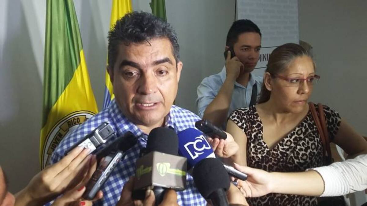 Abren investigación disciplinaria contra gobernador del Quindío