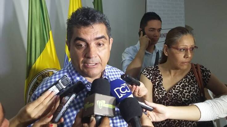 Abren investigación disciplinaria contra gobernador del Quindío
