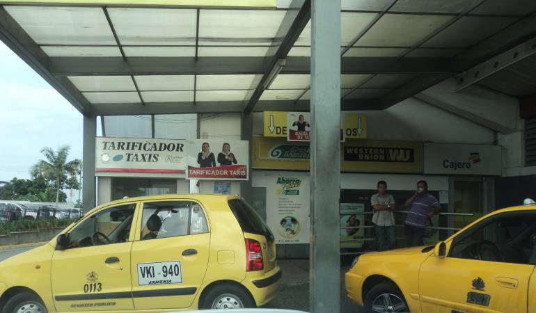 Los líderes taxistas en Armenia aseguraron que si gobierno no los escuchan se van a paro indefinido