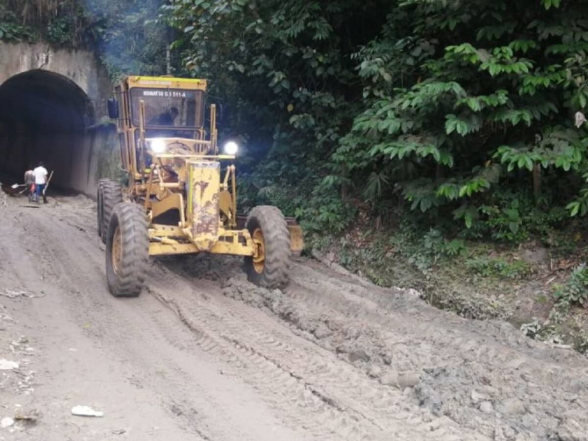 Fuertes lluvias generan emergencia vial en Ibagué