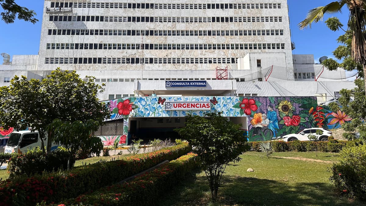 Obras de la fachada del Hospital Universitario del Caribe avanzan a buen ritmo
