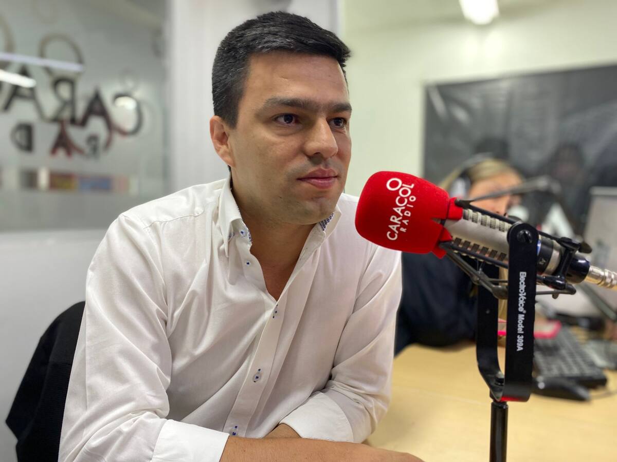 Fabián Oviedo anuncia creación de otro ente gestor para Metrolinea