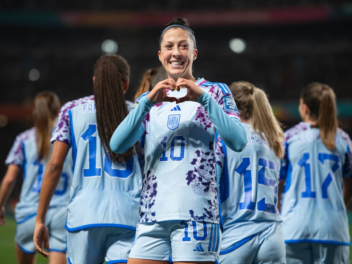 España golea a Suiza y clasifica por primera vez a los cuartos de un Mundial femenino