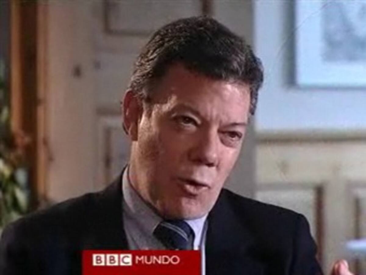 Creo en la inocencia de Uribe, pero respaldo y respeto las investigaciones: Santos