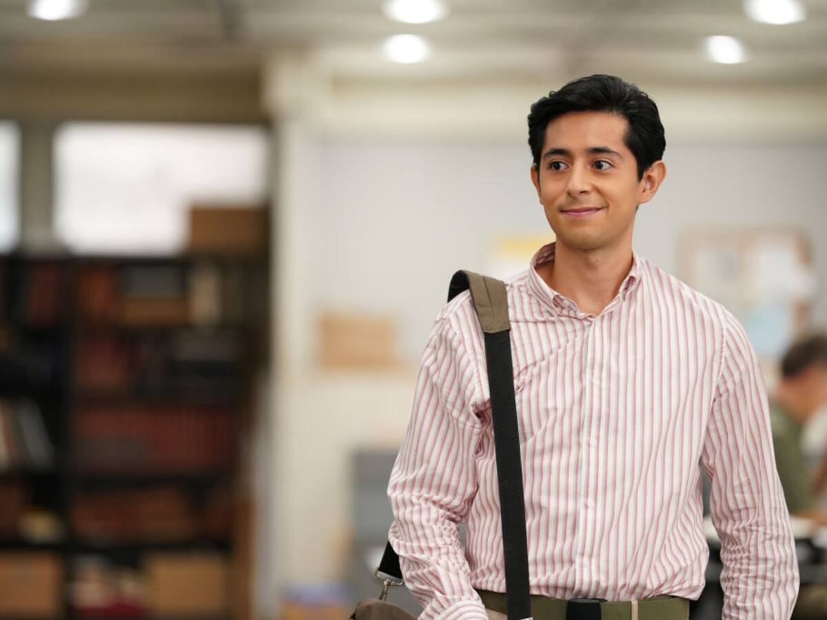 Pablo Castelblanco, el colombiano que brilla en la serie de ABC ‘Alaska Daily’