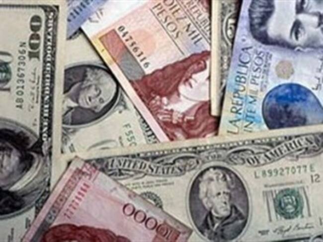 Dólar tocó la barrera de los 2.060 pesos en el mercado colombiano