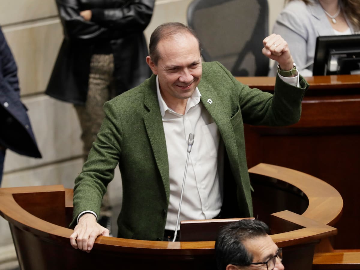 Colombia estrena jornada laboral 2025: reducción desde julio y pago nocturno desde diciembre