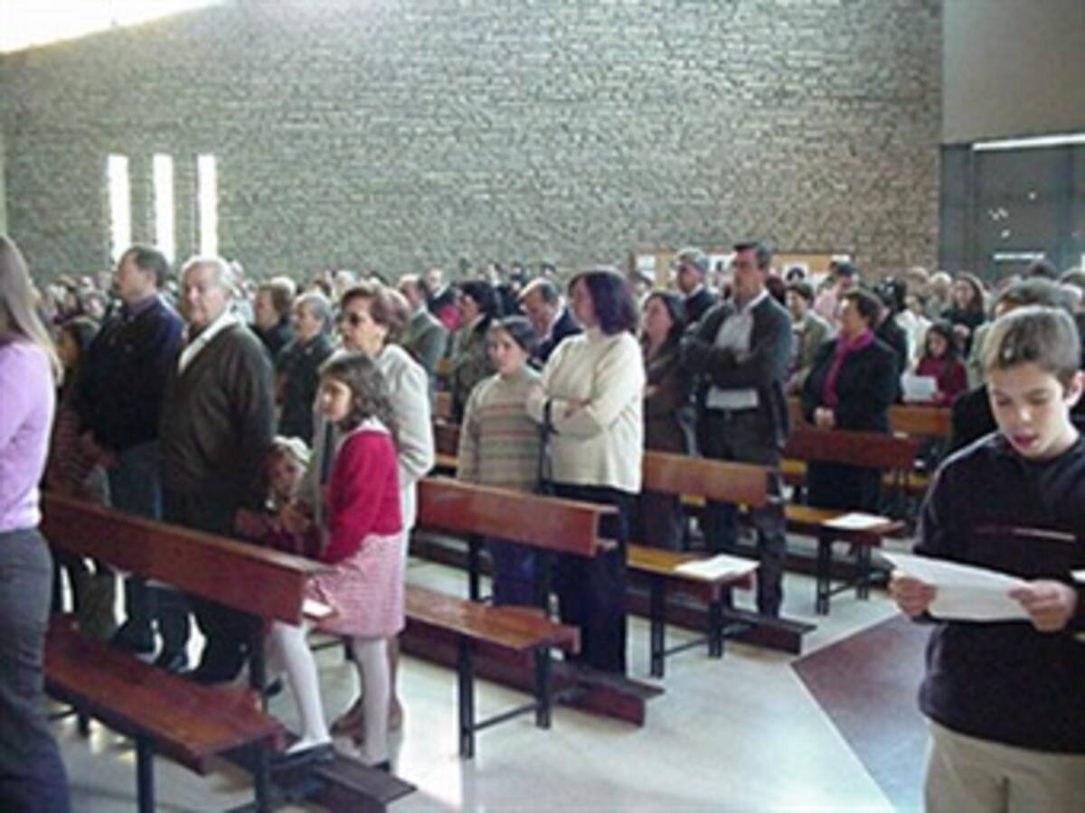 Los católicos descendieron en América, mientras aumentan un 1,4% en el mundo