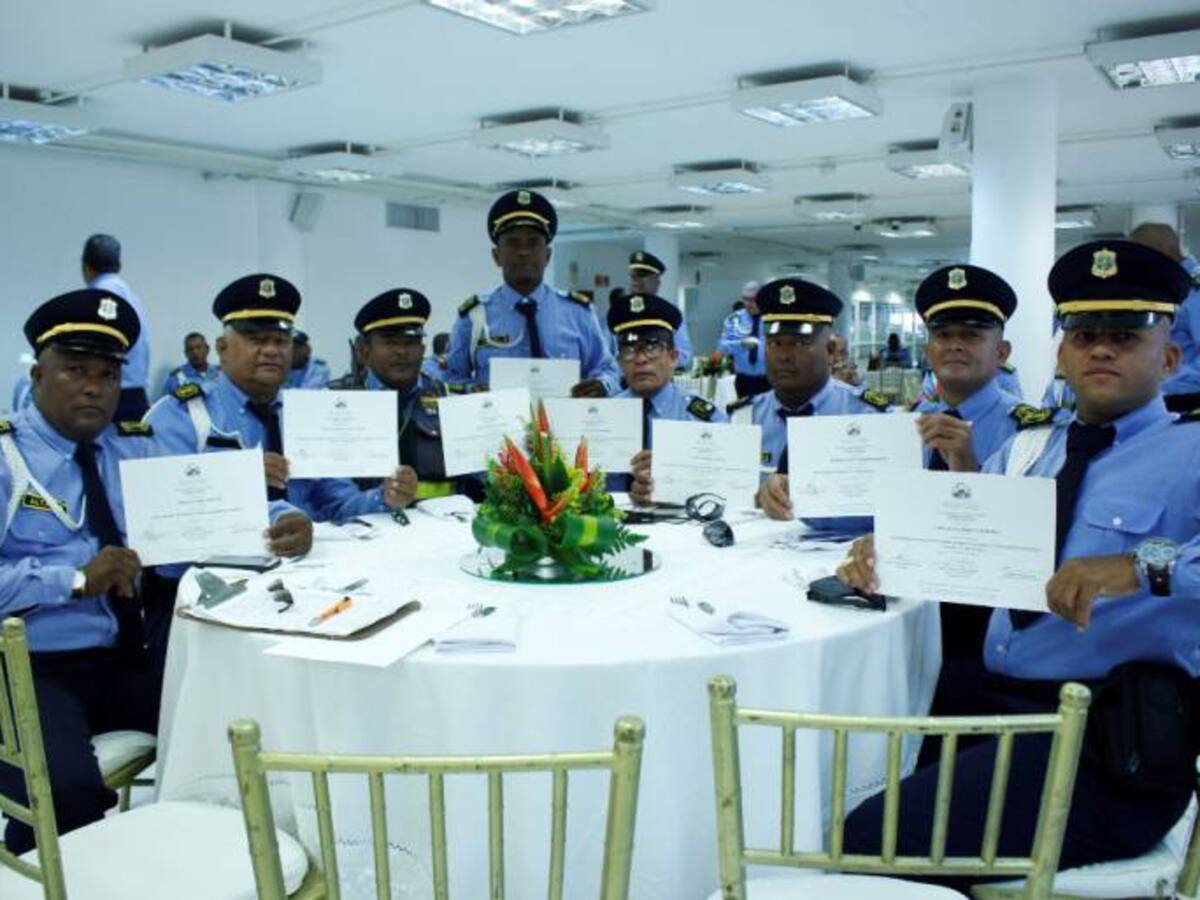 CURN certificó a 144 agentes y funcionarios del DATT en Cartagena