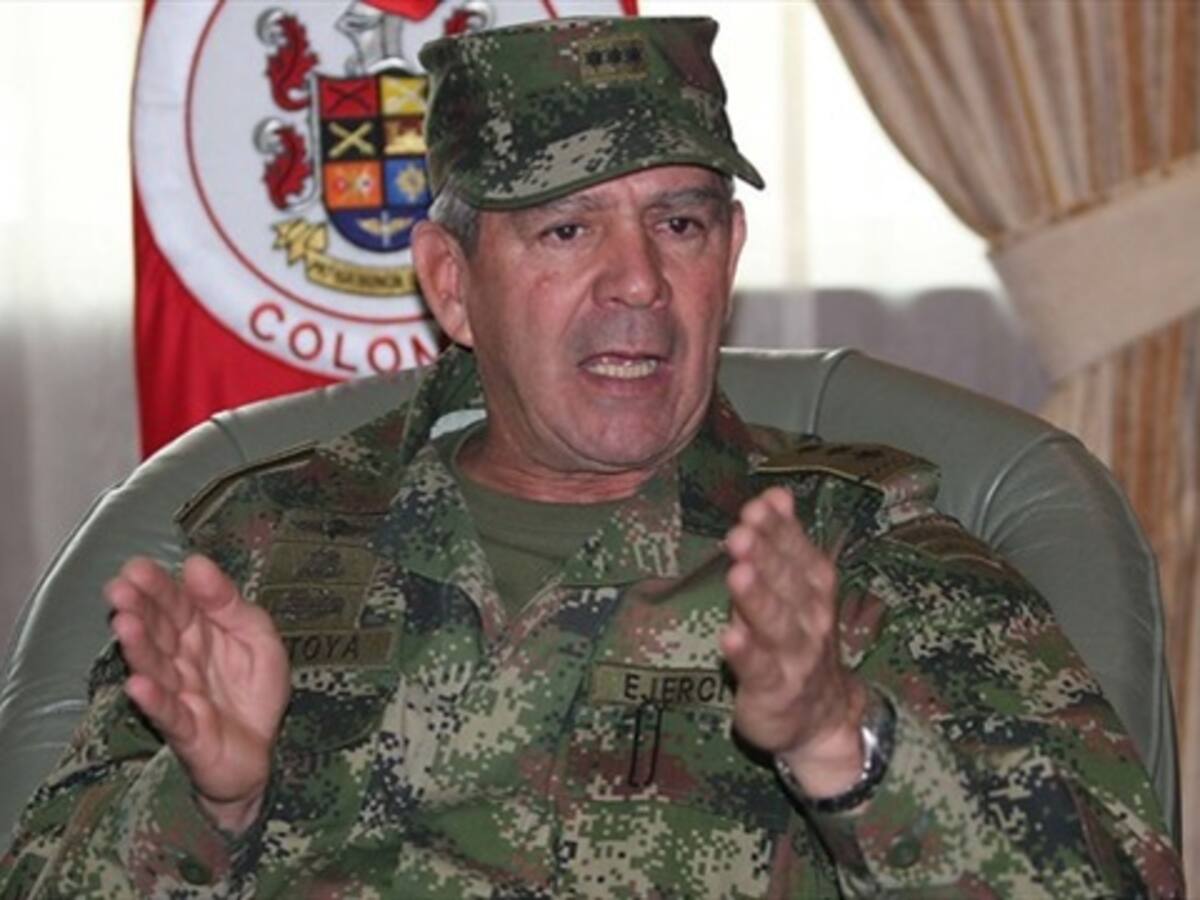 General Mario Montoya debe responder por 200 falsos positivos en Antioquia