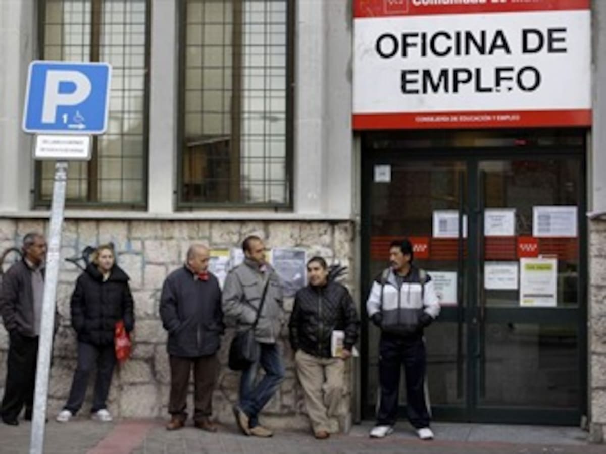 Desempleo en España supera por primera vez los cinco millones de personas