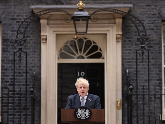 LONDON, ENGLAND - JULY 07: Prime Minister Boris Johnson addresses the nation as he announces his resignation outside 10 Downing Street, on July 7, 2022 in London, England. After a turbulent term in office, Boris Johnson will resign from his roles as Conservative Party Leader and Prime Minister today after coming under pressure from his party. Eton and Oxford-educated Alexander Boris de Pfeffel Johnson, MP for Uxbridge and South Ruislip, was elected as Prime Minister in the 2019 General Election. (Photo by Dan Kitwood/Getty Images)