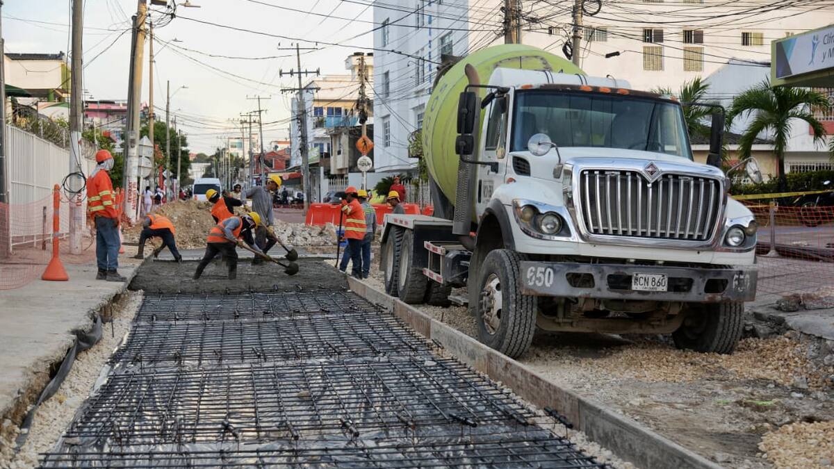 Recuperación de Av. del Consulado en Cartagena completó 1.000 metros de pavimento nuevo