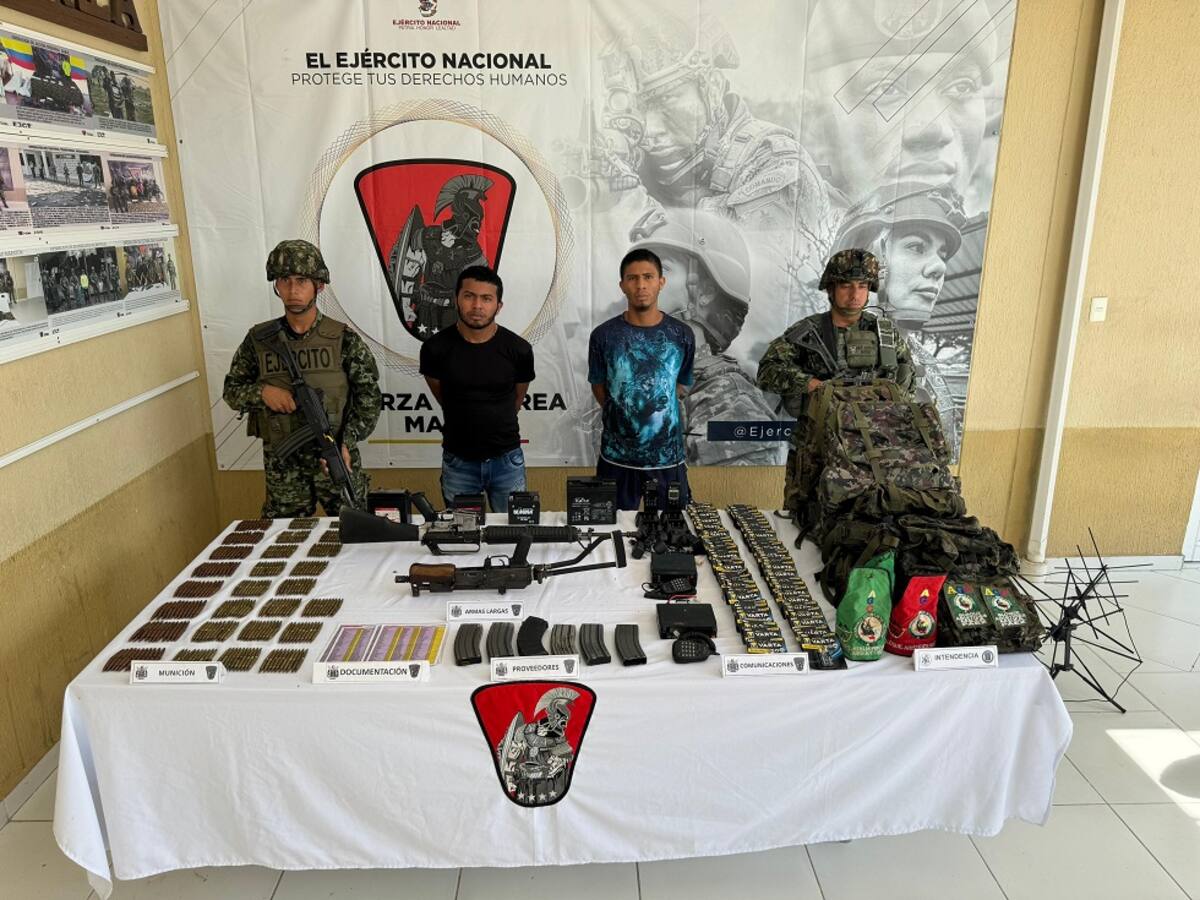 Cayeron dos presuntos integrantes del Clan del Golfo con material de guerra en Bolívar