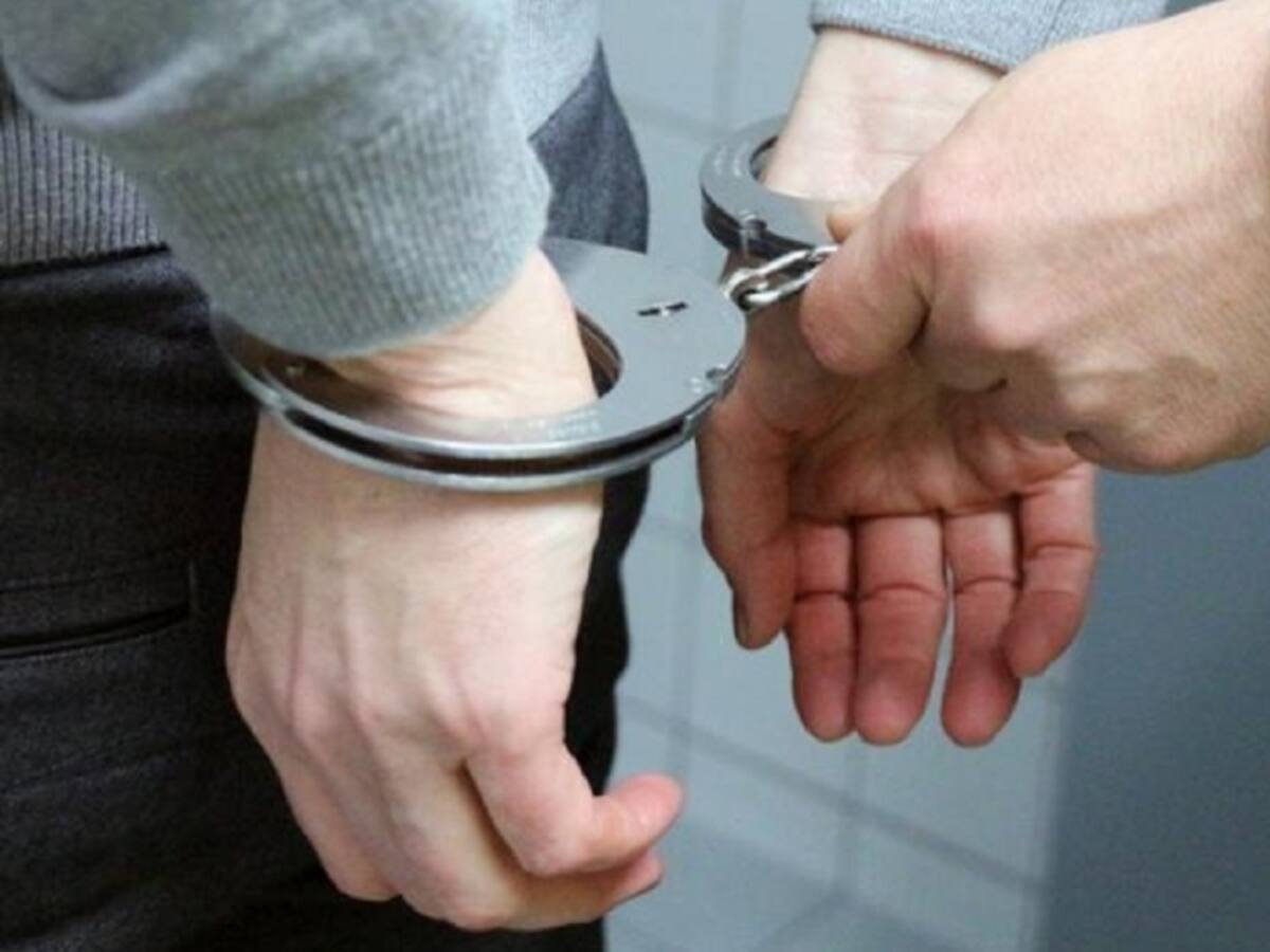 Capturan abogada por presunta extorsión