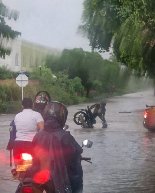 Esta situación es alarmante debido a la posible llegada de una creciente súbita. Foto Redes Sociales.