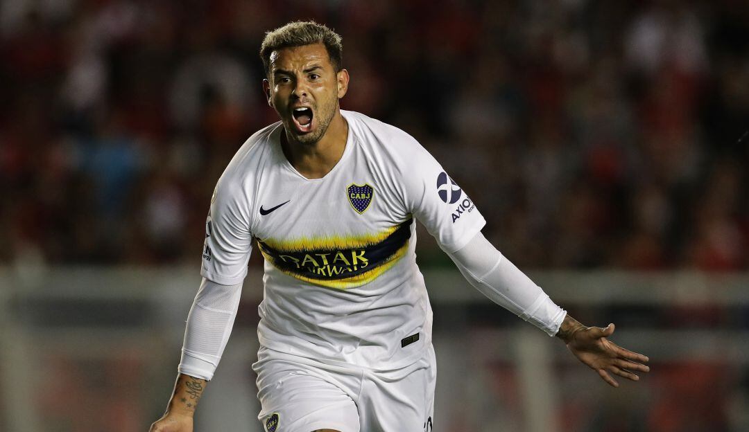 Cardona vistiendo la camiseta de Boca Juniors en el 2018.