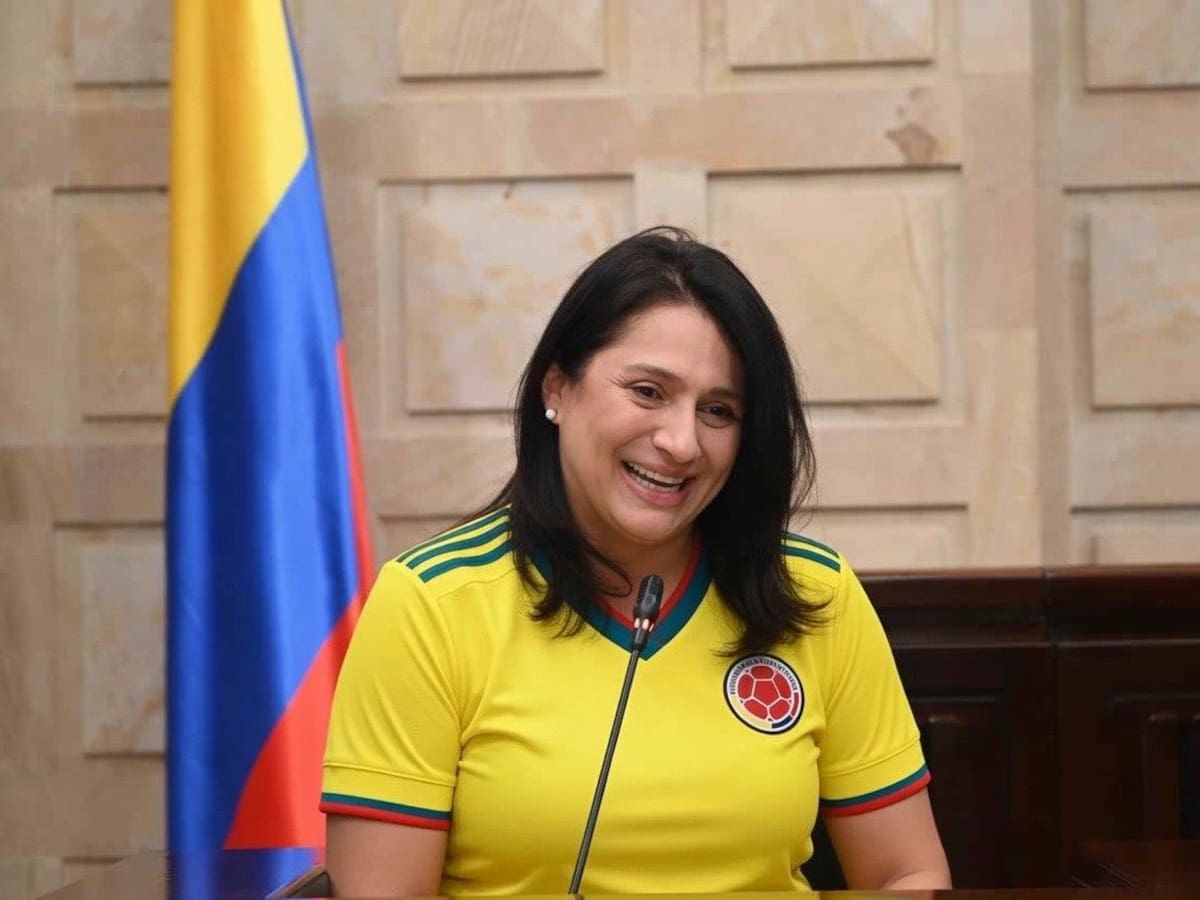 Paola Holguín renunció al Centro Democrático tras manifestar diferencias con el partido