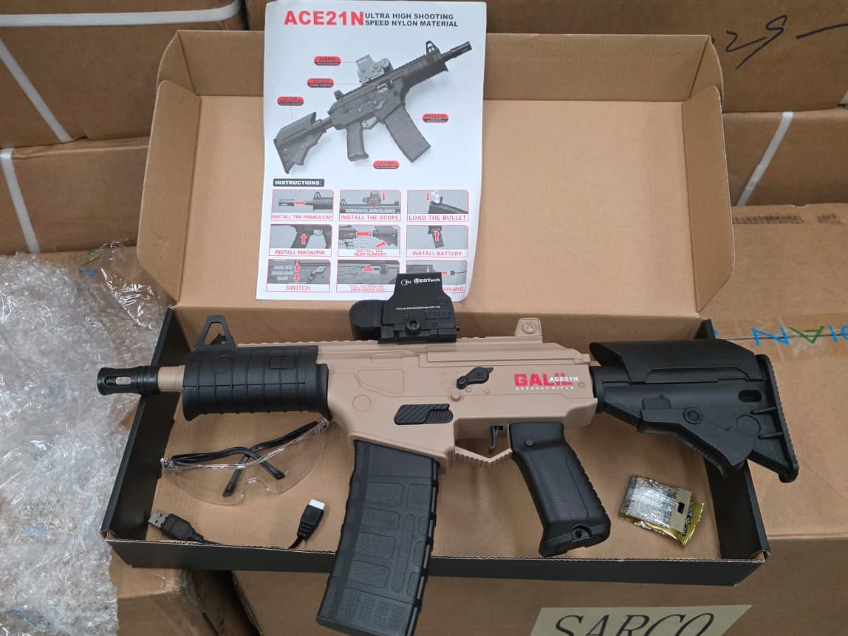 En Armenia la DIAN aprehendió 4100 juguetes bélicos que imitaban pistolas y rifles