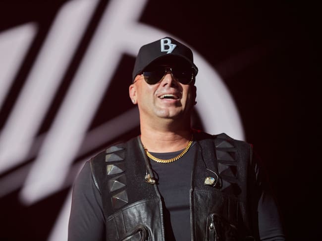 MEXICO CITY, MEXICO - NOVEMBER 26: Singer Wisin performs during the Flow Fest 2023 at Autodromo Hermanos Rodriguez on November 26, 2023 in Mexico City, Mexico. (Photo by Jaime Nogales/Medios y Media/Getty Images)