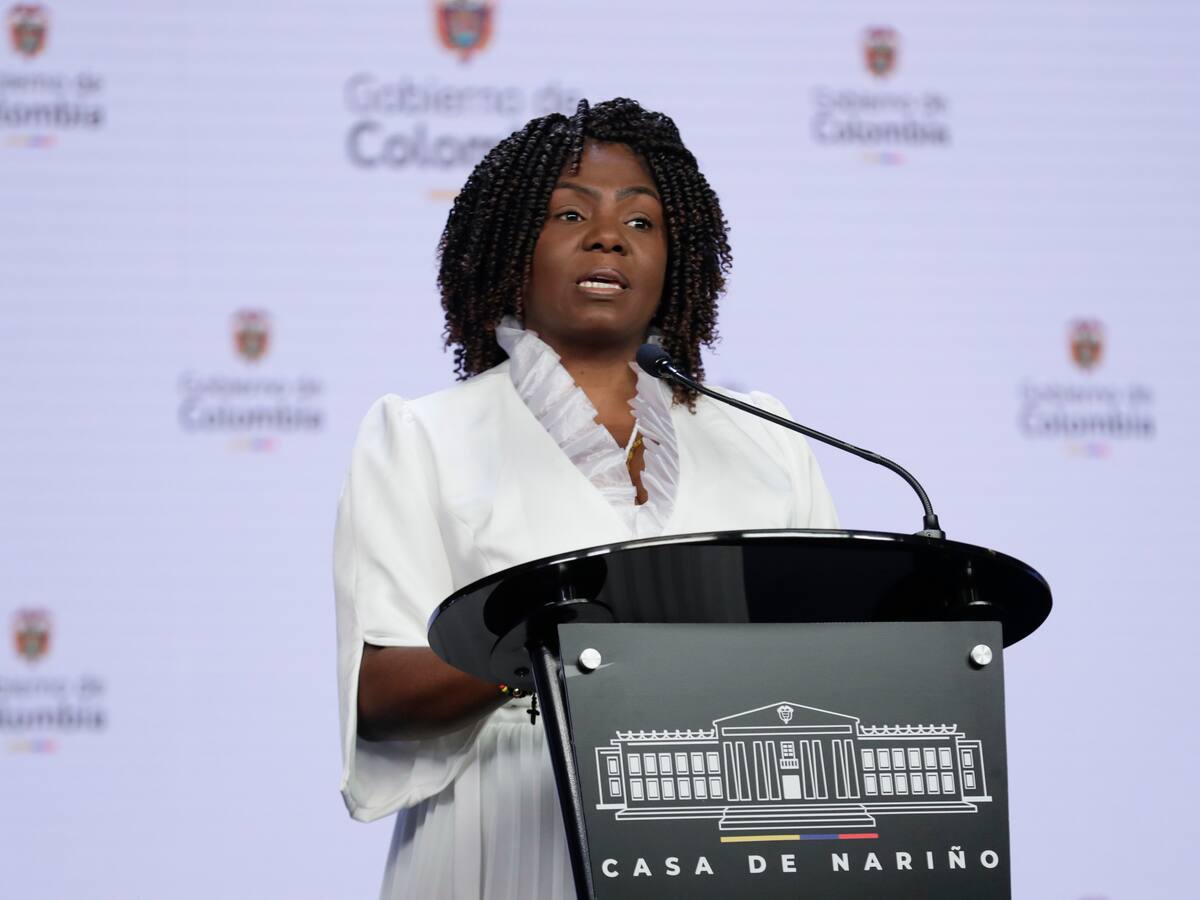 Francia Márquez rechaza atentando en Suárez (Cauca) y pide la captura inmediata de los responsables