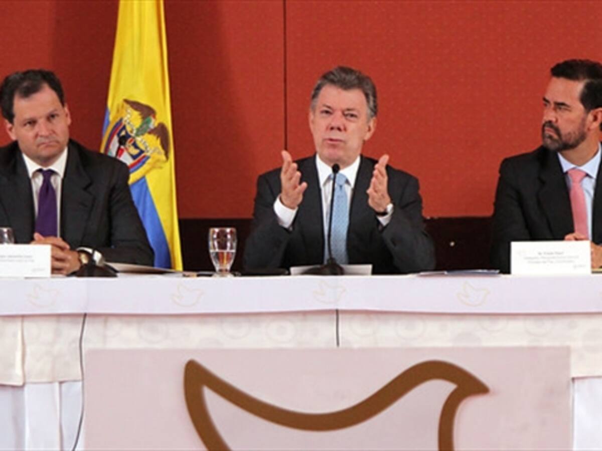 Santos dice que no aceptará presiones alrededor del diálogo con las Farc