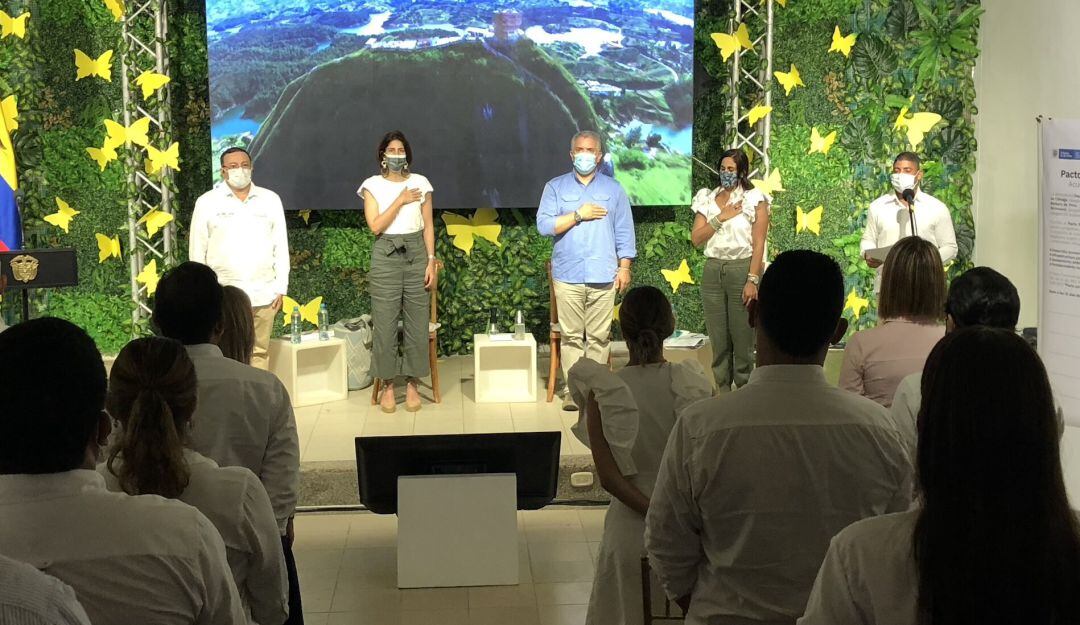 Firma del 'Pacto Funcional Magdalena'