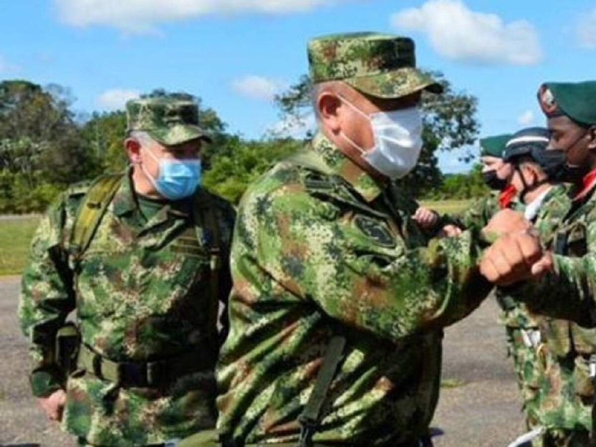 Comandante del Ejército revisa situación de seguridad en la región
