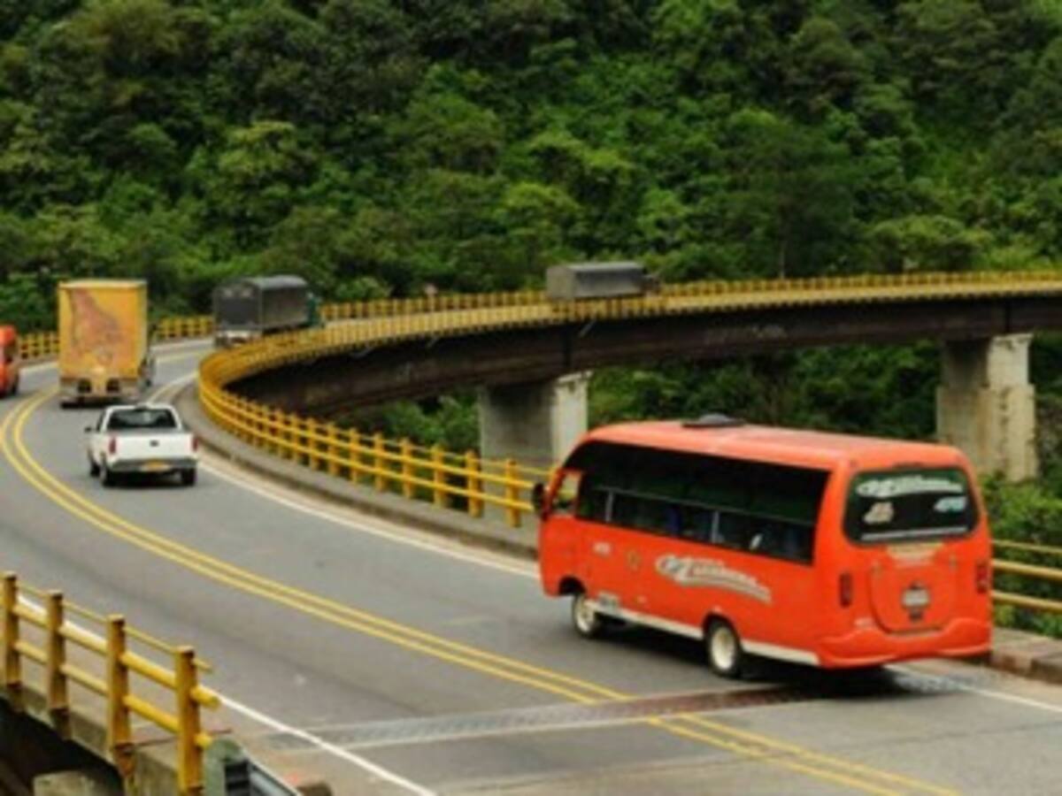 En marcha plan vial en la carretera Bogotá - Villavicencio por Mundial de Coleo