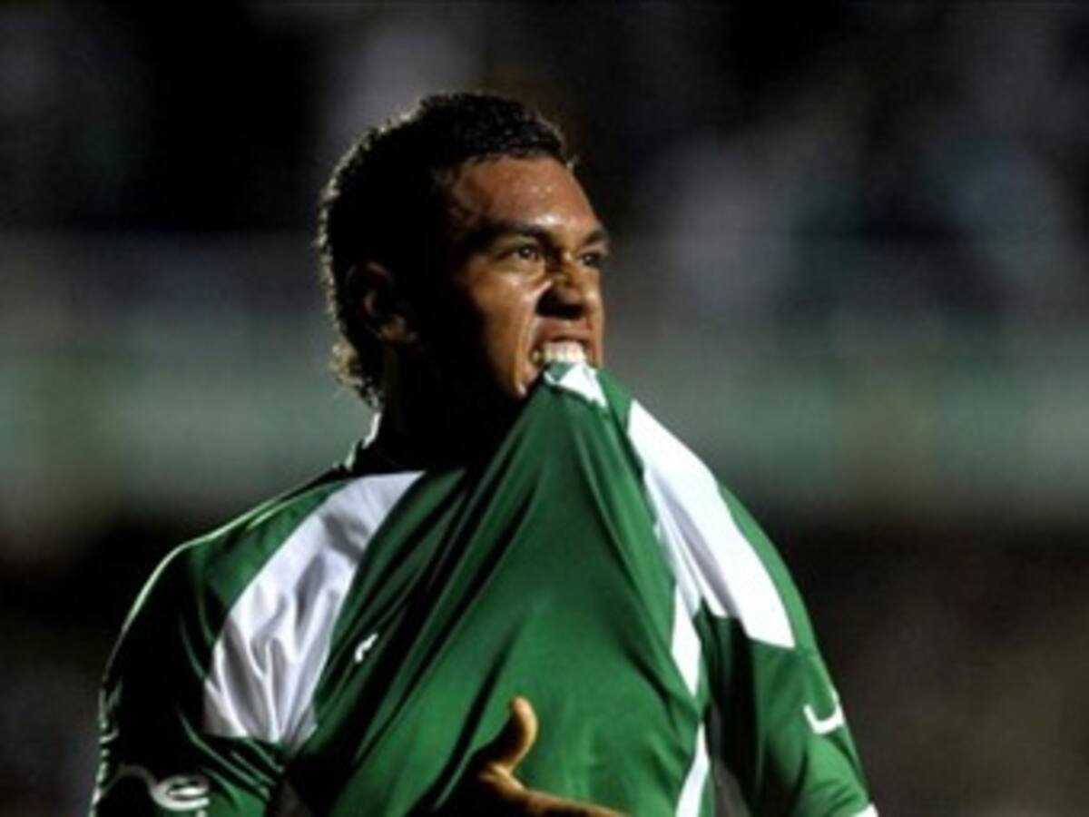Deportivo Cali vence 2-0 a Santa Fe y es el nuevo líder del fútbol colombiano