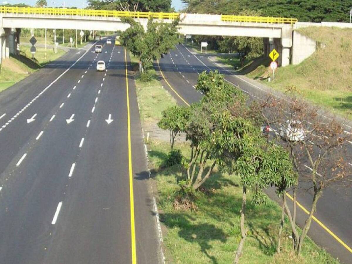 Vallecaucanos podrán hacer viajes intermunicipales en carros particulares