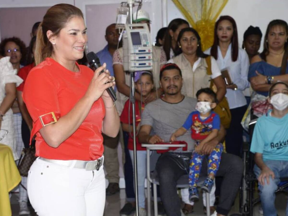 Gestora Social lleva regalos y mercados a niños con tratamientos oncológico